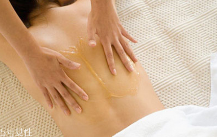 精油按摩要注意什么 精油按摩注意事項(xiàng) 精油按摩要注意什么 精油按摩注意事項(xiàng)