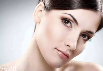 頸霜對(duì)去除頸紋有用嗎 頸紋預(yù)防小妙招 頸霜對(duì)去除頸紋有用嗎 頸紋預(yù)防小妙招