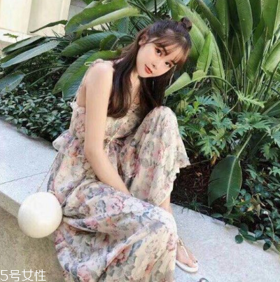 雪紡可以用洗衣機(jī)洗嗎 看不同衣服要求 雪紡可以用洗衣機(jī)洗嗎 看不同衣服要求