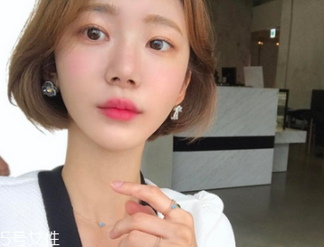 頸膜要洗嗎 頸膜的正確使用方法 頸膜要洗嗎 頸膜的正確使用方法