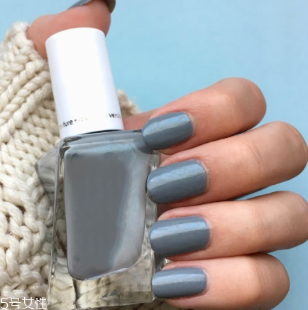 指甲油顏色怎么挑選 這么挑襯手白 指甲油顏色怎么挑選 這么挑襯手白