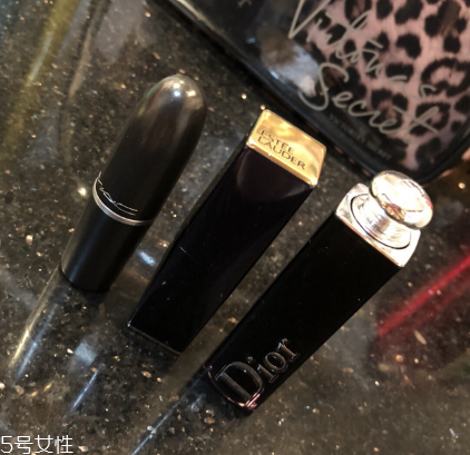 雅詩(shī)蘭黛333和迪奧740哪個(gè)更好看 誰(shuí)擦誰(shuí)好看