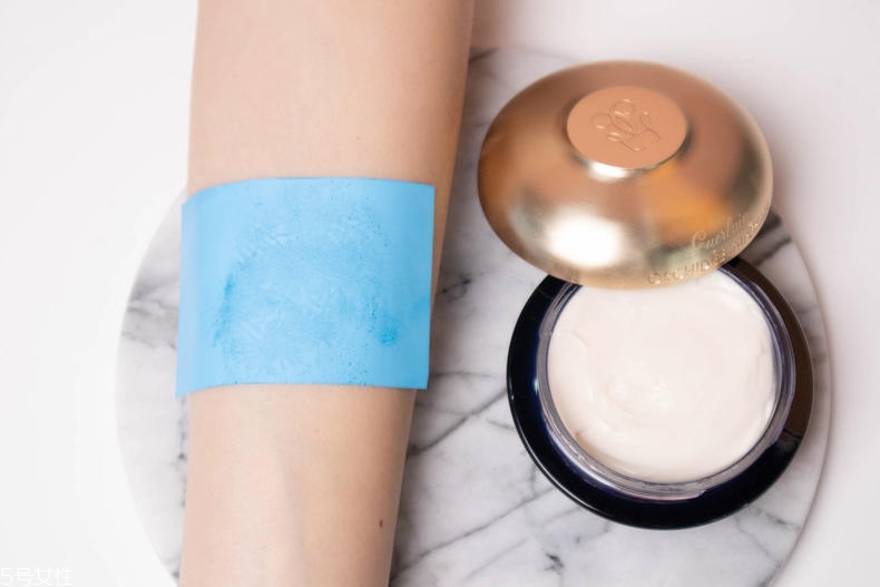 嬌蘭御廷蘭花面霜怎么按摩 這么用效果最好 嬌蘭御廷蘭花面霜怎么按摩 這么用效果最好