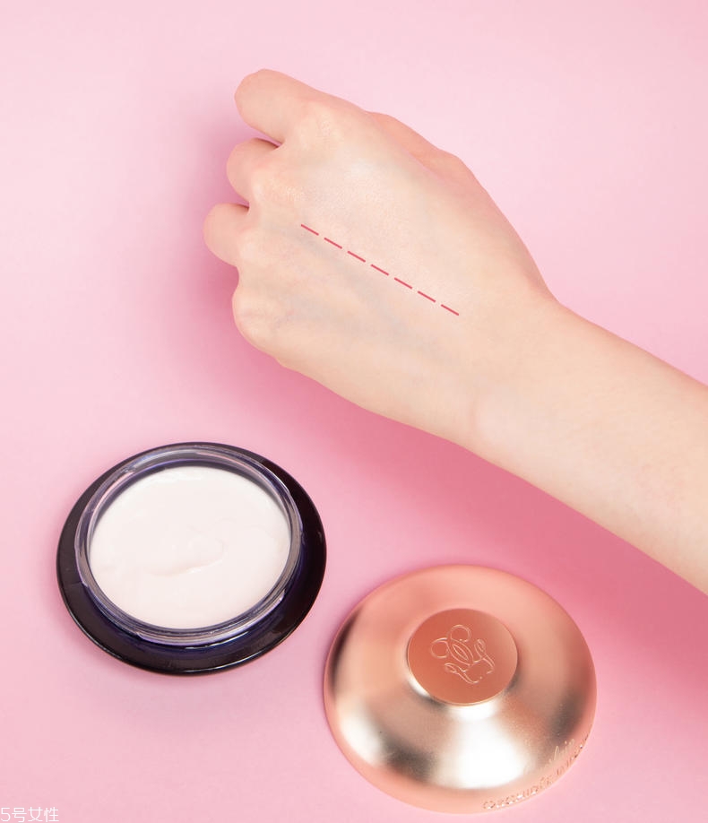 嬌蘭御廷蘭花面霜怎么按摩 這么用效果最好 嬌蘭御廷蘭花面霜怎么按摩 這么用效果最好