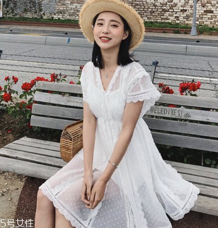 蕾絲能機洗嗎 機洗可能會變形 蕾絲能機洗嗎 機洗可能會變形