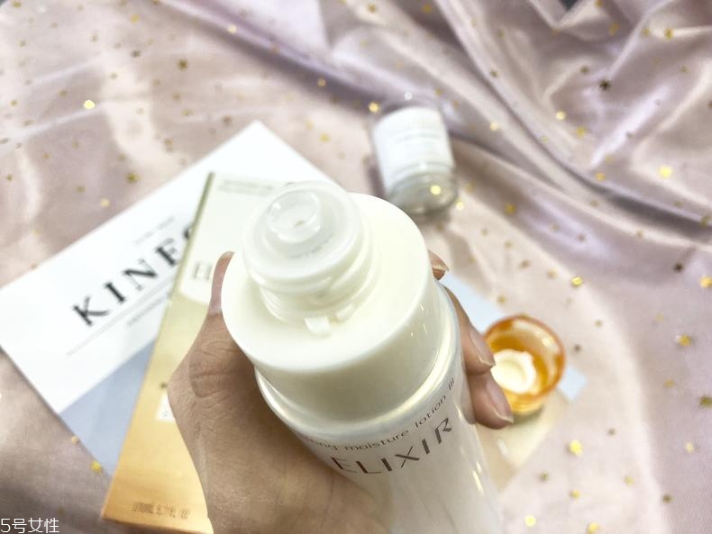 怡麗絲爾水乳哪個(gè)好用 這個(gè)牌子低調(diào)溫和有內(nèi)涵 怡麗絲爾水乳哪個(gè)好用 這個(gè)牌子低調(diào)溫和有內(nèi)涵