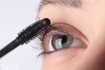 睫毛膏會讓睫毛長長嗎 睫毛膏會讓睫毛長長嗎