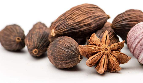 草果能吃嗎 作為香料使用 草果能吃嗎 作為香料使用