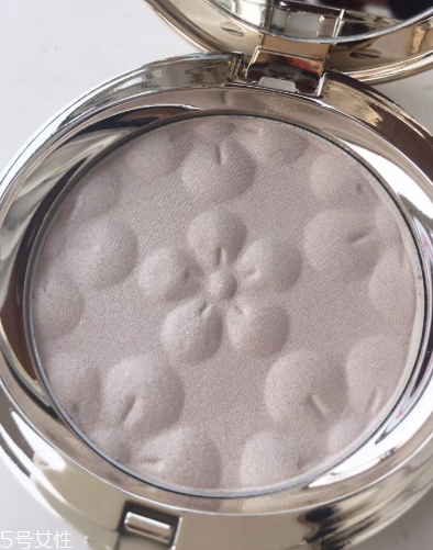 黃皮膚怎么修容 紅棕色打造健康膚色 黃皮膚怎么修容 紅棕色打造健康膚色