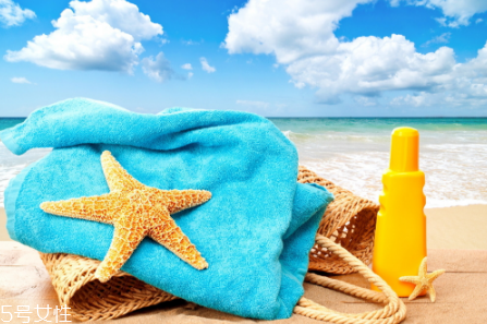 防曬霜防輻射嗎 這四樣防曬神器不可少 防曬霜防輻射嗎 這四樣防曬神器不可少