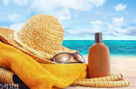 防曬霜防輻射嗎 這四樣防曬神器不可少 防曬霜防輻射嗎 這四樣防曬神器不可少