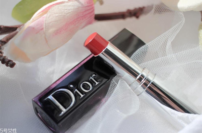 雅詩蘭黛英語怎么讀 那些年讀錯的大牌發(fā)音 雅詩蘭黛英語怎么讀 那些年讀錯的大牌發(fā)音