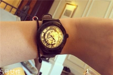 機械表起霧了怎么處理 教你輕松解決 機械表起霧了怎么處理 教你輕松解決