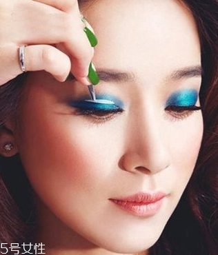 雙眼皮貼會看出來嗎 主要看技術