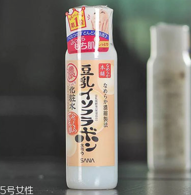 干性皮膚適合什么爽膚水 最需要這種無(wú)害水