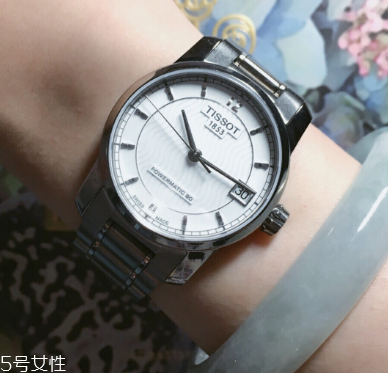 機(jī)械表需要每天上發(fā)條嗎 看具體使用情況 機(jī)械表需要每天上發(fā)條嗎 看具體使用情況