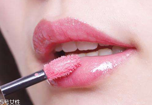 嘟嘟唇可以接吻嗎 恢復(fù)后就可以 嘟嘟唇可以接吻嗎 恢復(fù)后就可以