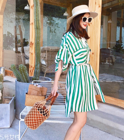 夏天穿條紋怎么搭配 穿出永不敗落的時(shí)尚 夏天穿條紋怎么搭配 穿出永不敗落的時(shí)尚
