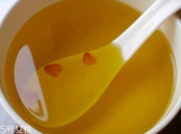 茶油能涂在傷口上嗎 可以涂在傷口上 茶油能涂在傷口上嗎 可以涂在傷口上