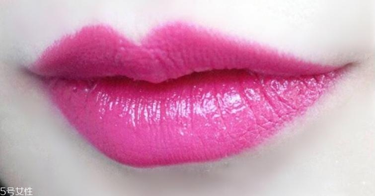 mac子彈頭哪個(gè)系列不干 魅可滋潤(rùn)口紅排行榜 mac子彈頭哪個(gè)系列不干 魅可滋潤(rùn)口紅排行榜