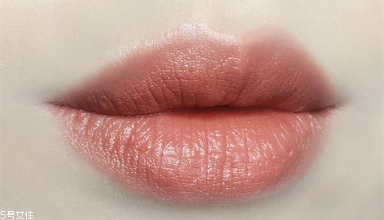 mac子彈頭哪個(gè)系列不干 魅可滋潤(rùn)口紅排行榜 mac子彈頭哪個(gè)系列不干 魅可滋潤(rùn)口紅排行榜