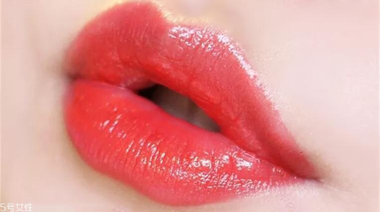 mac子彈頭哪個(gè)系列不干 魅可滋潤(rùn)口紅排行榜 mac子彈頭哪個(gè)系列不干 魅可滋潤(rùn)口紅排行榜