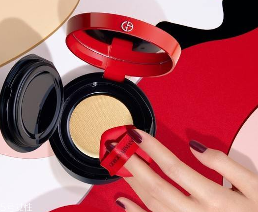 阿瑪尼紅色氣墊怎么看真假 6張圖一眼認出假貨 阿瑪尼紅色氣墊怎么看真假 6張圖一眼認出假貨