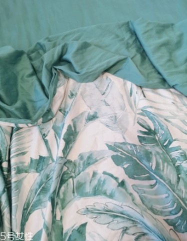 天絲四件套可以機(jī)洗嗎 這個(gè)是可以的 天絲四件套可以機(jī)洗嗎 這個(gè)是可以的