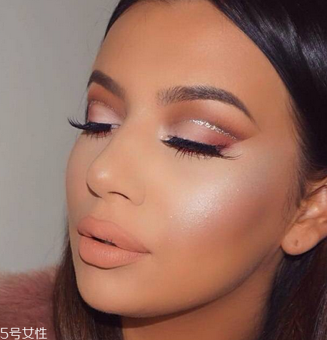 紋眉好還是自己畫的好 紋眉適合懶人 紋眉好還是自己畫的好 紋眉適合懶人