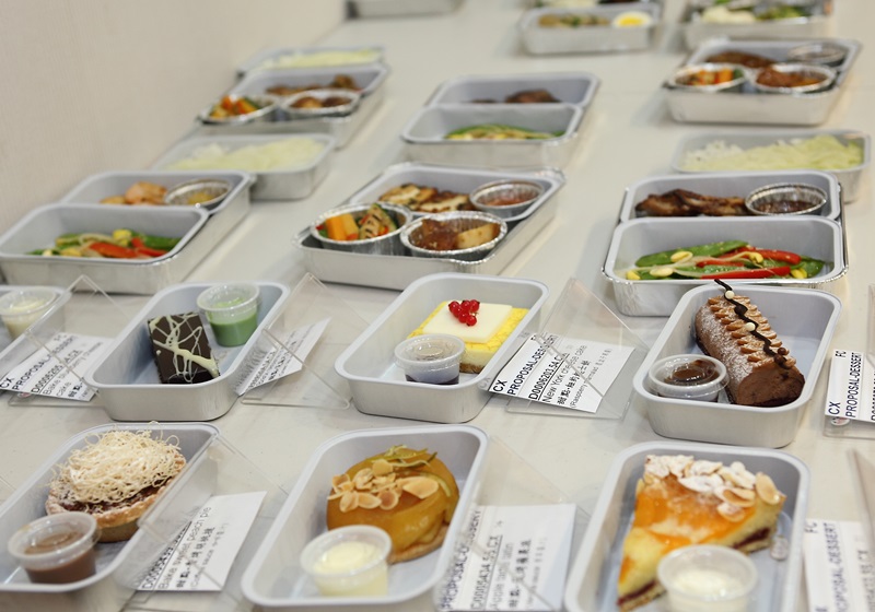 飛機(jī)餐是免費(fèi)的嗎 解析飛機(jī)上的食物能吃嗎 飛機(jī)餐是免費(fèi)的嗎 解析飛機(jī)上的食物能吃嗎