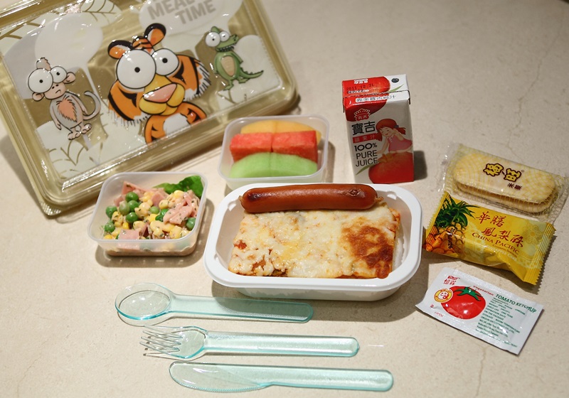 飛機(jī)餐是免費(fèi)的嗎 解析飛機(jī)上的食物能吃嗎 飛機(jī)餐是免費(fèi)的嗎 解析飛機(jī)上的食物能吃嗎