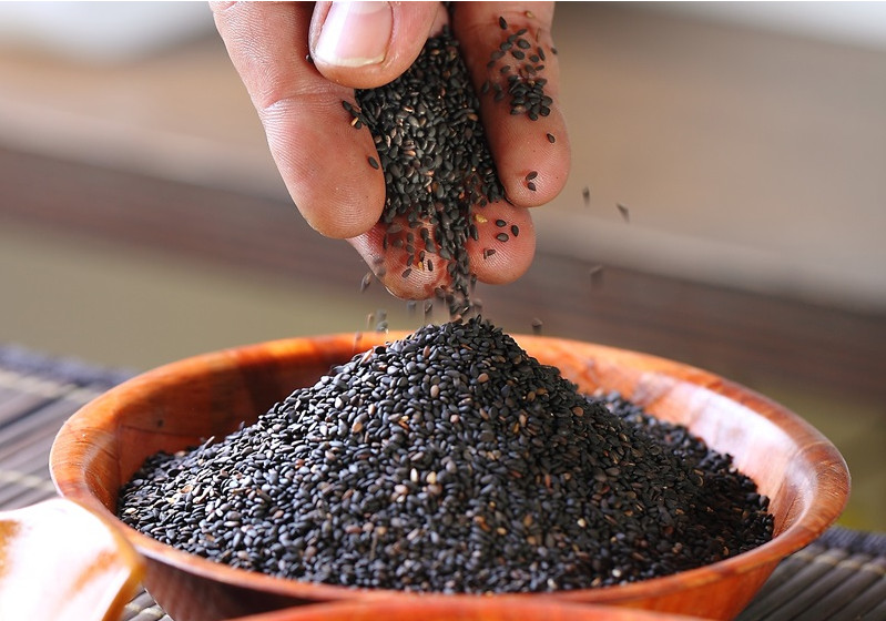 晚上喝牛奶有助于睡眠嗎 色胺酸的睡眠食物 晚上喝牛奶有助于睡眠嗎 色胺酸的睡眠食物