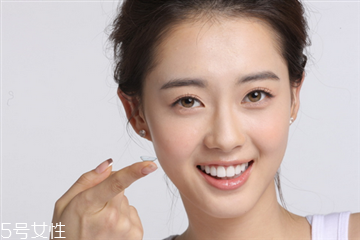 割雙眼皮恢復(fù)多久 這樣會(huì)影響雙眼皮消腫