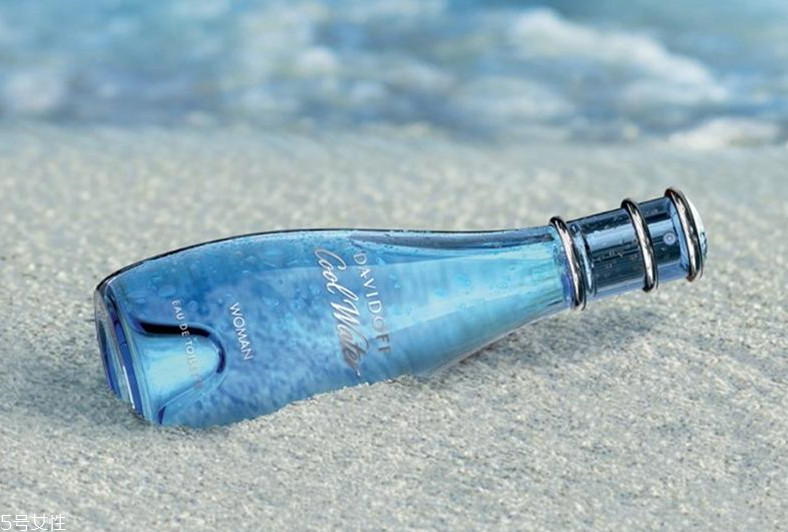 水生調(diào)香水哪個牌子好 打造清爽干凈氣質(zhì)