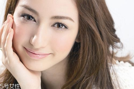 開眼角多久可以戴隱形 這樣護(hù)理促進(jìn)傷口恢復(fù) 開眼角多久可以戴隱形 這樣護(hù)理促進(jìn)傷口恢復(fù)