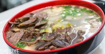 鴨血粉絲湯的價(jià)格 鴨血粉絲湯多少錢(qián)一碗 鴨血粉絲湯的價(jià)格 鴨血粉絲湯多少錢(qián)一碗