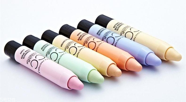 綠色遮瑕哪個(gè)牌子好 13款遮瑕解救紅血絲 綠色遮瑕哪個(gè)牌子好 13款遮瑕解救紅血絲