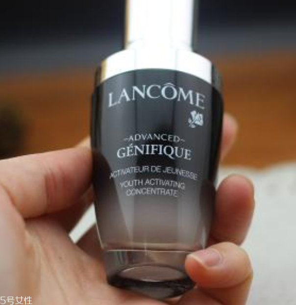 色斑用什么肌底液好 趕走色斑有訣竅 色斑用什么肌底液好 趕走色斑有訣竅