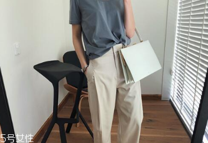 上身胖穿什么闊腿褲 讓你走路帶風(fēng) 上身胖穿什么闊腿褲 讓你走路帶風(fēng)