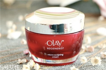 olay大紅瓶搓泥是怎么回事 讓你擁有凍齡肌 olay大紅瓶搓泥是怎么回事 讓你擁有凍齡肌