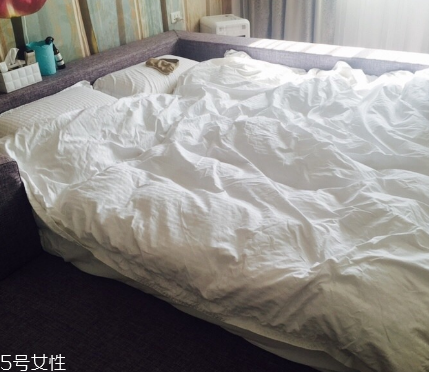 羽絨被不蓬松了怎么辦 這樣做蓬松又保暖 羽絨被不蓬松了怎么辦 這樣做蓬松又保暖