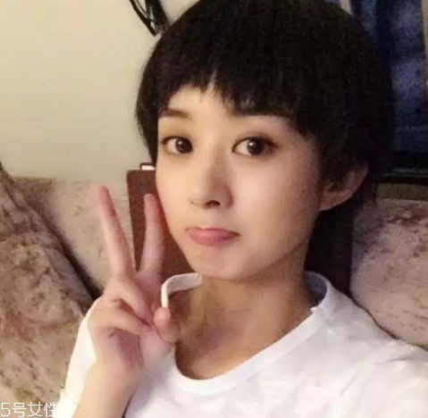 2018狗啃劉海圖片女 女明星最愛(ài)的狗啃劉海