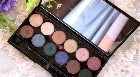 眼影膏和眼影粉哪個(gè)好 2種質(zhì)地大pk 眼影膏和眼影粉哪個(gè)好 2種質(zhì)地大pk