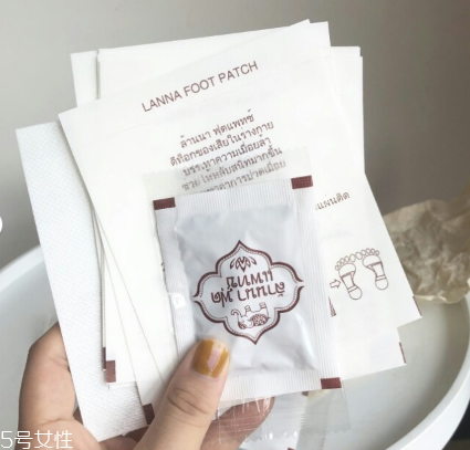 泰國(guó)蘭納足貼治痛經(jīng)嗎 各人體質(zhì)不同效果也不同 泰國(guó)蘭納足貼治痛經(jīng)嗎 各人體質(zhì)不同效果也不同