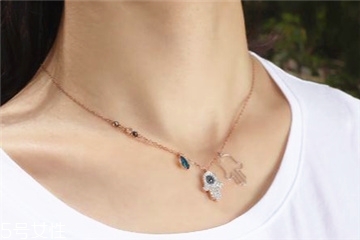 施華洛世奇哈薩姆之手多少錢 惡魔之眼姐妹款 施華洛世奇哈薩姆之手多少錢 惡魔之眼姐妹款