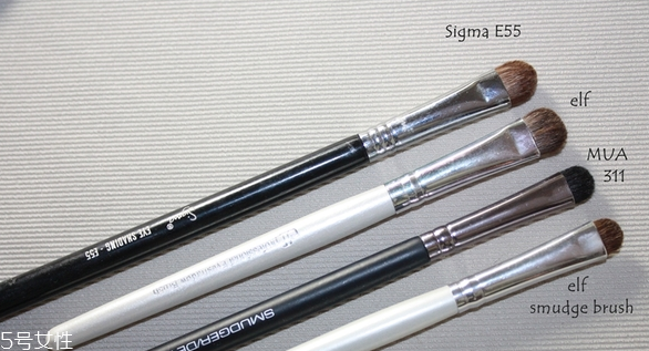 眼影刷哪種形狀好 3種熱門(mén)形狀對(duì)比