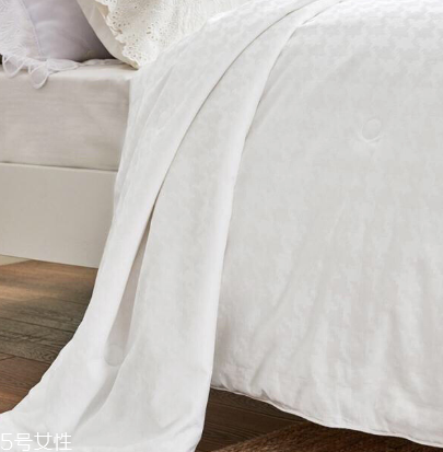 夏涼被跑毛怎么辦 教你一個(gè)小秘訣 夏涼被跑毛怎么辦 教你一個(gè)小秘訣