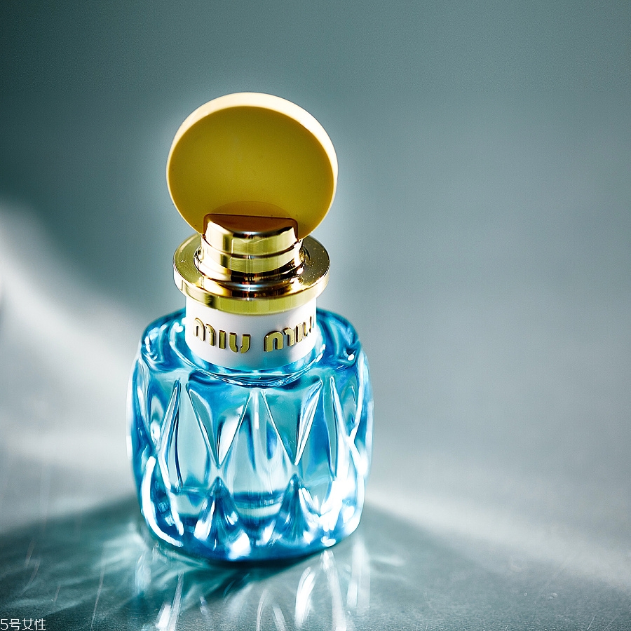 適合夏季用的香水 香噴噴更惹人愛(ài) 適合夏季用的香水 香噴噴更惹人愛(ài)