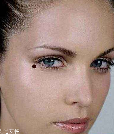 點(diǎn)痣能喝可樂(lè)嗎 這個(gè)可以喝