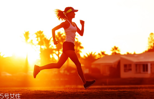 跑步跑多久可以減肥 一定運(yùn)動(dòng)量有同等效果 跑步跑多久可以減肥 一定運(yùn)動(dòng)量有同等效果